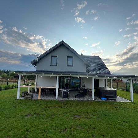 Dom z Jacuzzi Jastrzęba Góra Morze Przygód Vila Mieroszyno Exterior foto